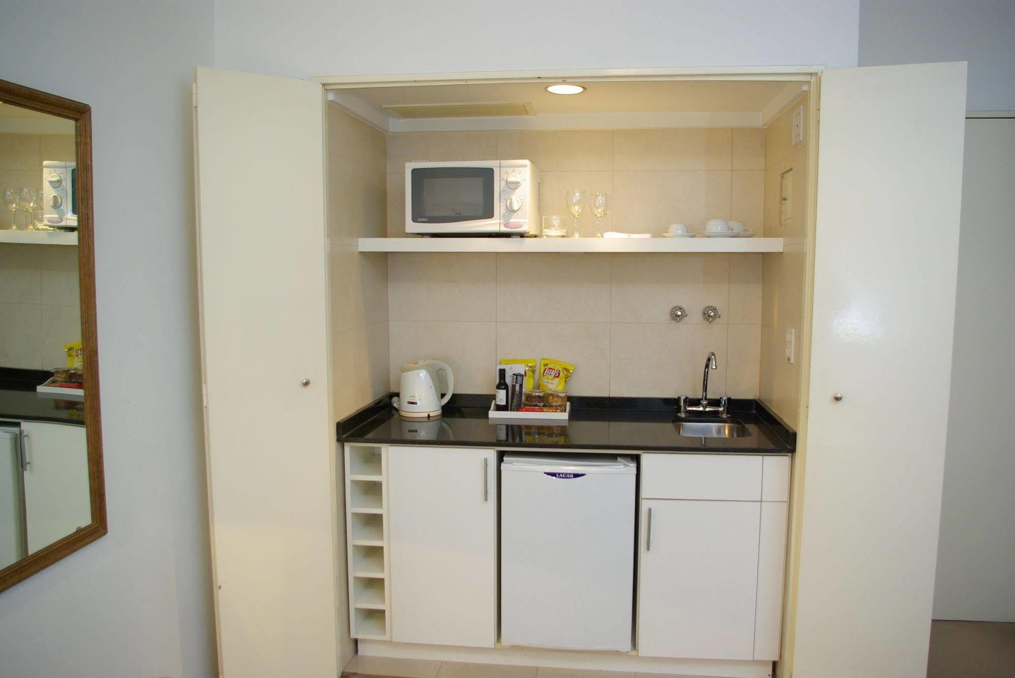 Loi Suites Arenales Buenos Aires Eksteriør billede